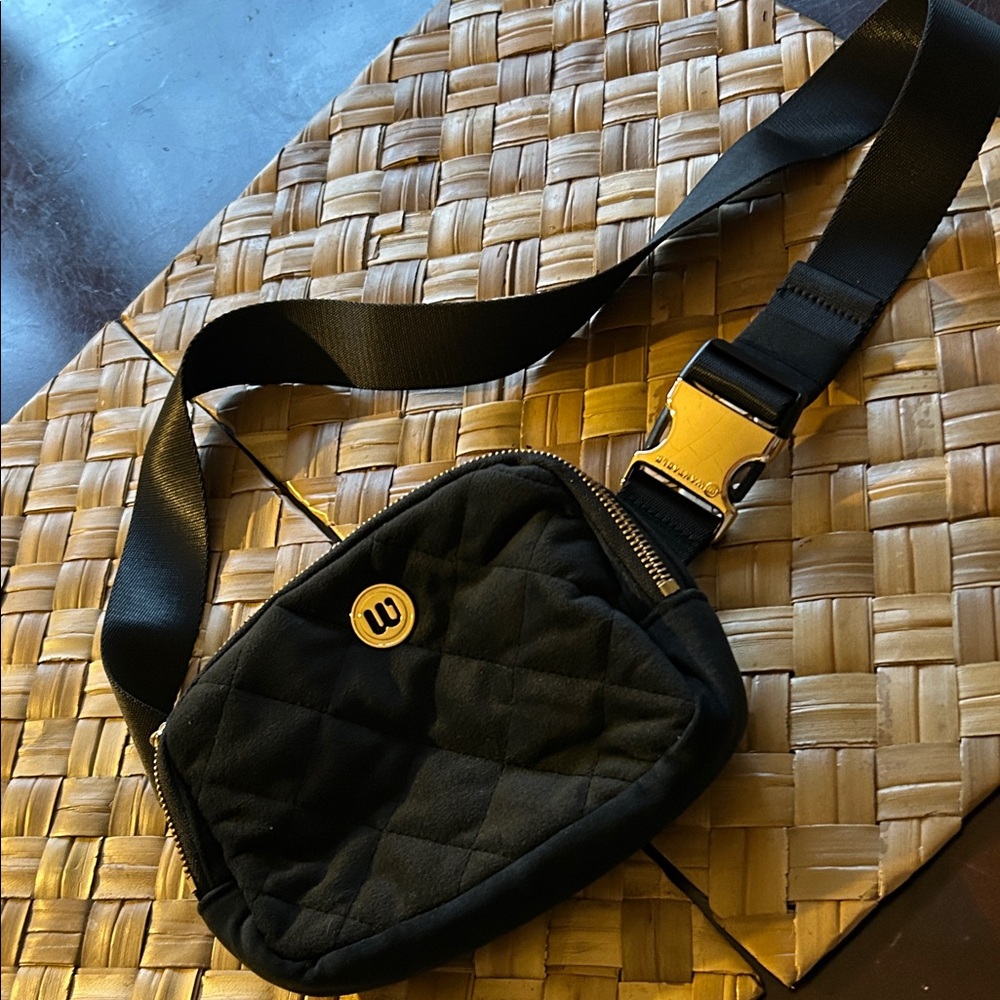 Black velvet wantable